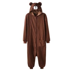 La tuta rappresenta un orso, è un pigiama completo con una cerniera sul davanti per facilitare la vestizione. Sul cappuccio della tuta c'è una forma di testa d'orso con muso e orecchie bianche.