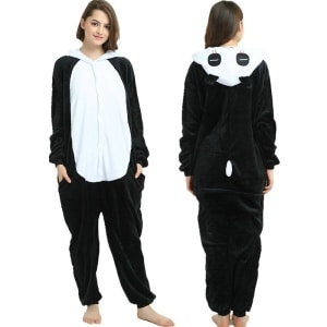 Tuta pigiama da donna con panda bianco e nero e sfondo bianco